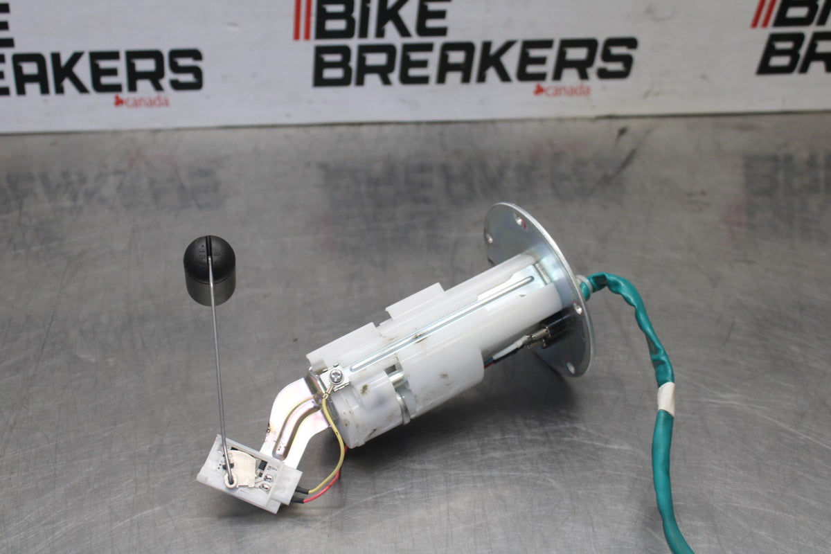 25 KAWASAKI Z900 FUEL PUMP GAS PETROL SENDER UNIT BB928