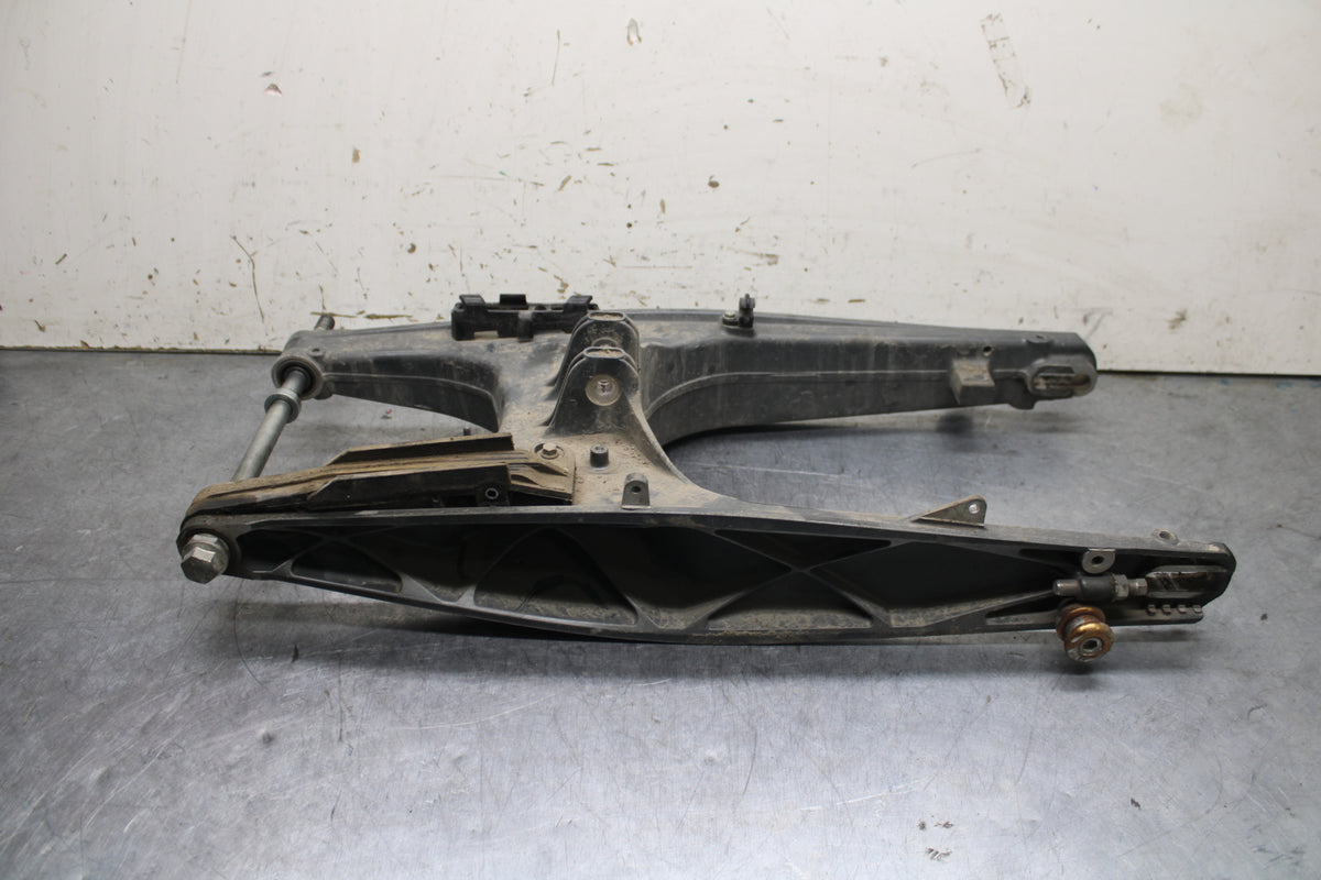 13-16 KTM 390 DUKE REAR SWINGARM BACK SUSPENSION SWING ARM BB748