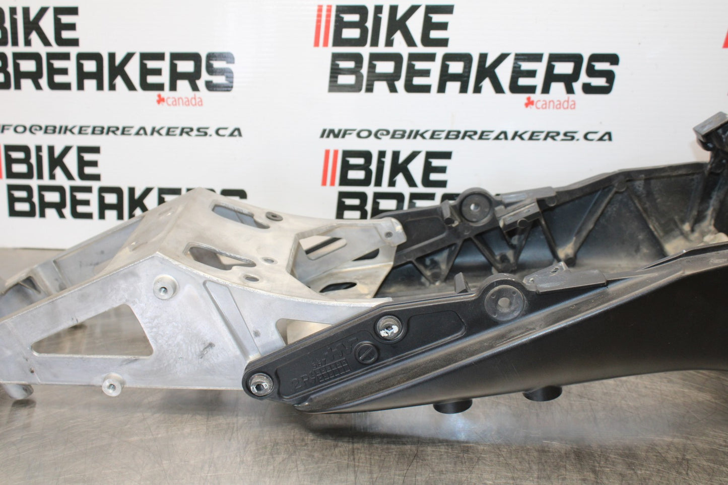 06-07 SUZUKI GSXR 600 REAR SUBFRAME BACK SUB FRAME BB170