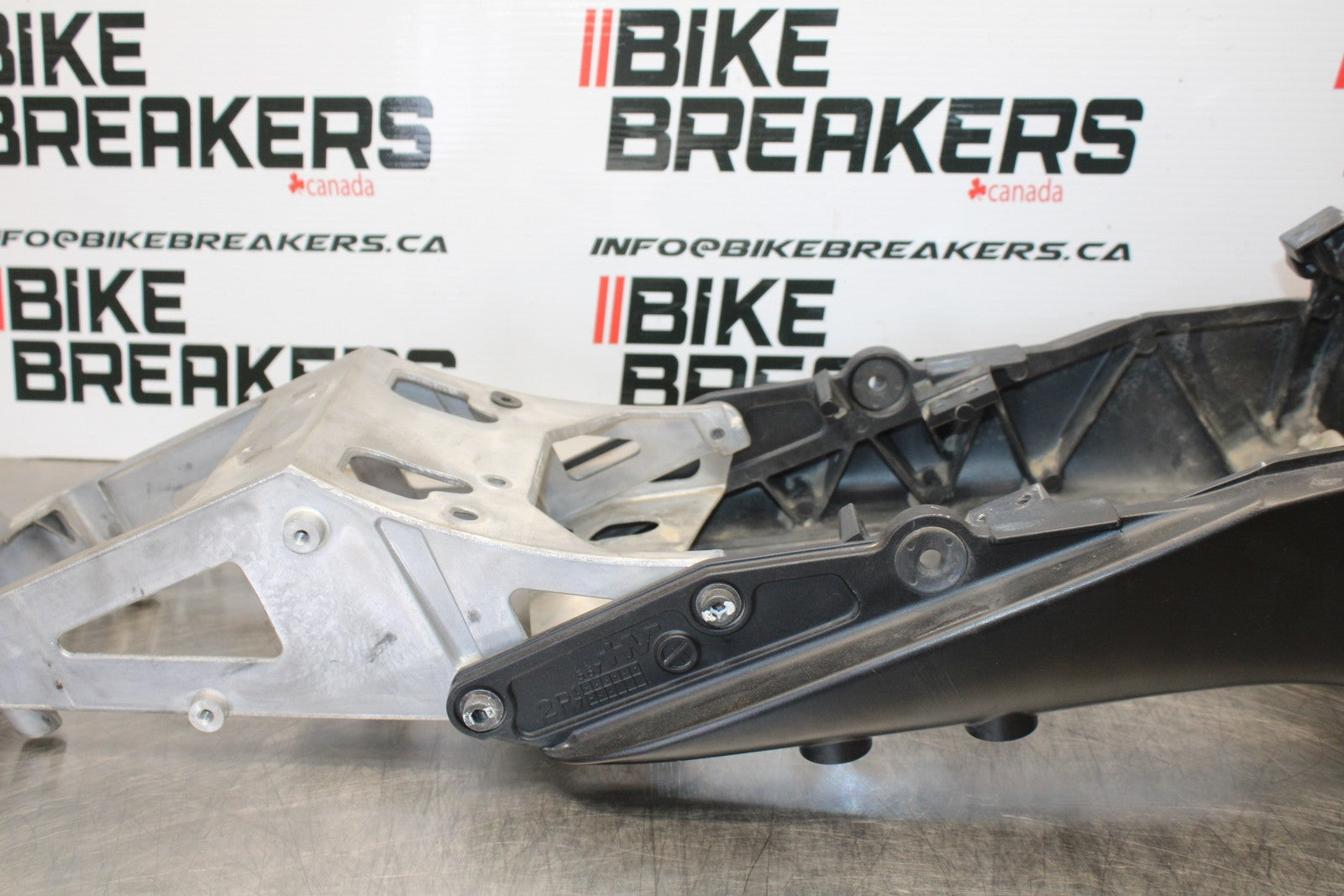 06-07 SUZUKI GSXR 600 REAR SUBFRAME BACK SUB FRAME BB170