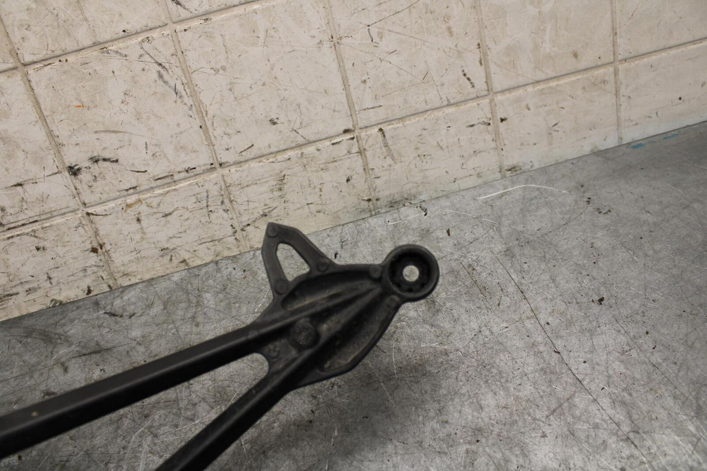 09-12 KAWASAKI NINJA ZX6R RIGHT REAR BACK PASSENGER PEG bb544