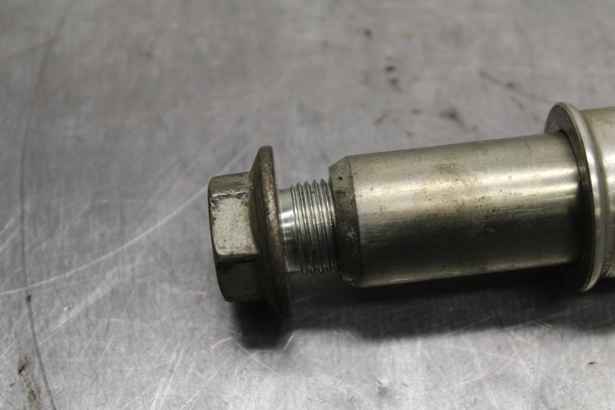 13-16 SUZUKI BANDIT 1250S ABS FRONT WHEEL RIM AXLE PIVOT BOLT BB134