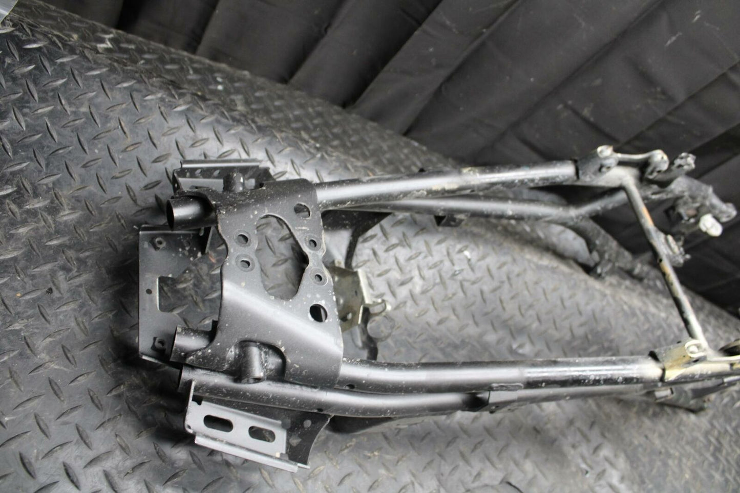 16-18 HONDA CBR500R REAR SUBFRAME BACK SUB FRAME BB231