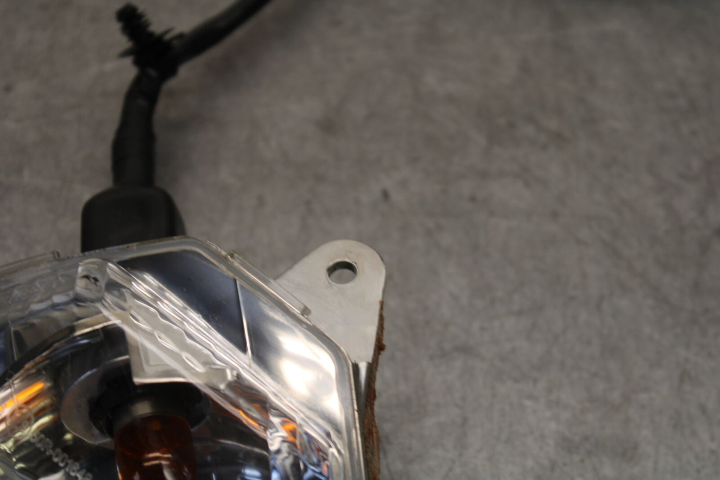 18-23 KAWASAKI NINJA 400 RIGHT FRONT TURN SIGNAL LIGHT INDICATOR BB660