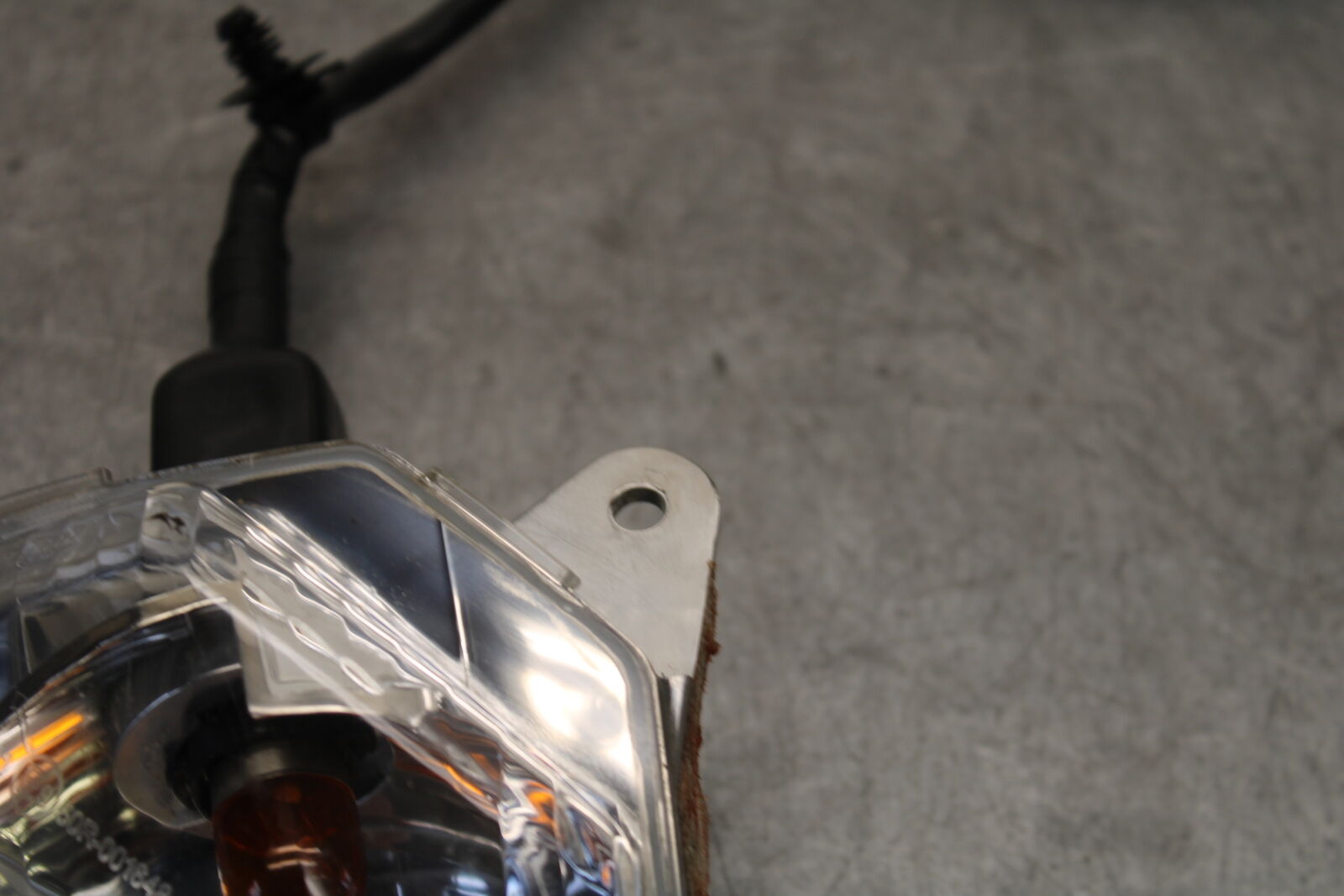 18-23 KAWASAKI NINJA 400 RIGHT FRONT TURN SIGNAL LIGHT INDICATOR BB660