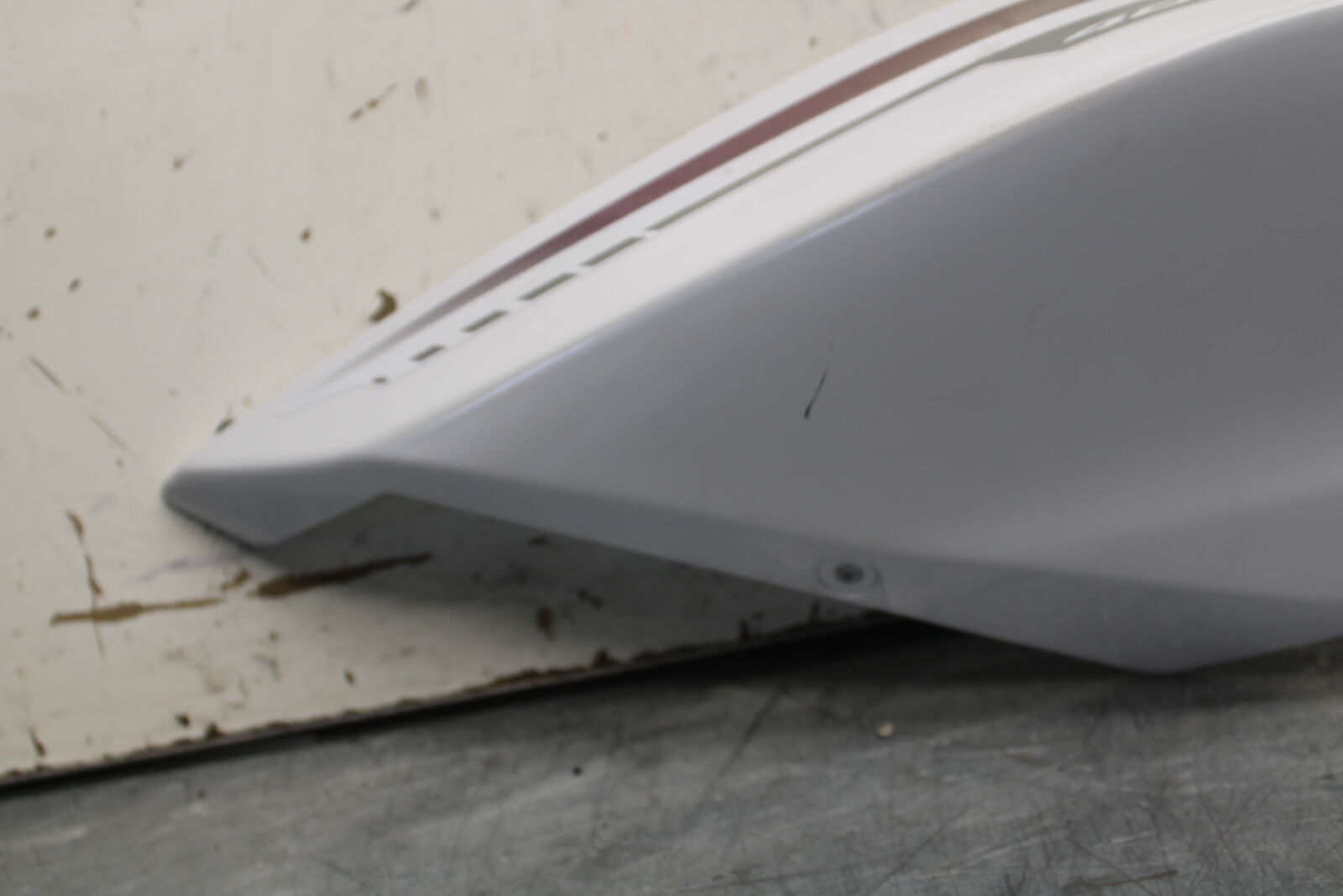 18-23 KAWASAKI NINJA 400 RIGHT REAR BACK TAIL FAIRING COWL SHROUD BB660