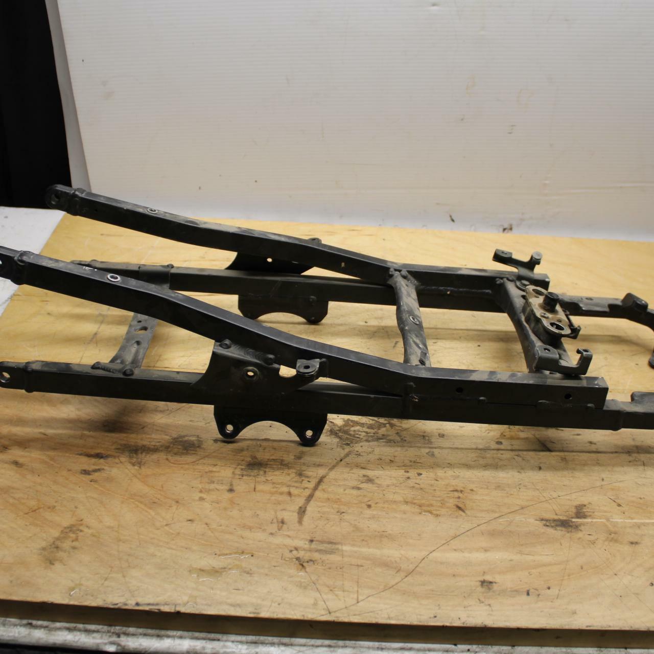 04-05 KAWASAKI NINJA ZX10R REAR SUBFRAME BACK SUB FRAME BB322