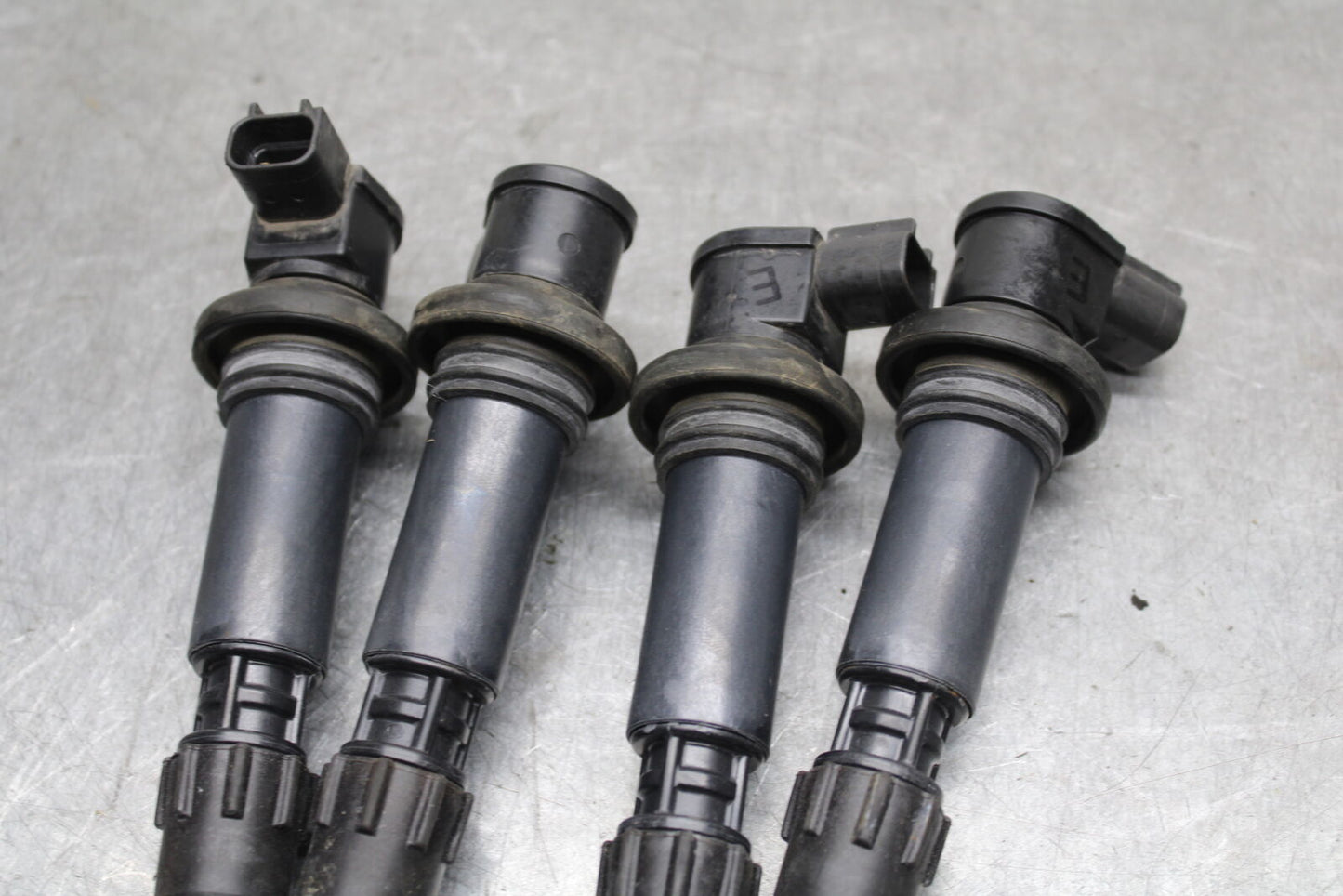 06-07 SUZUKI GSXR750 IGNITION COILS COIL SPARK PLUG CAPS 33410-02H00 BB670