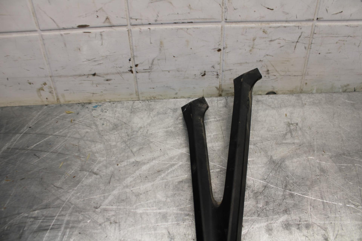 15-21 SUZUKI GSXR600 RIGHT REAR BACK PASSENGER PEG BB463