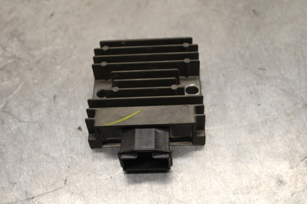 15-16 HONDA CB300F RECTIFIER VOLTAGE REGULATOR BB740