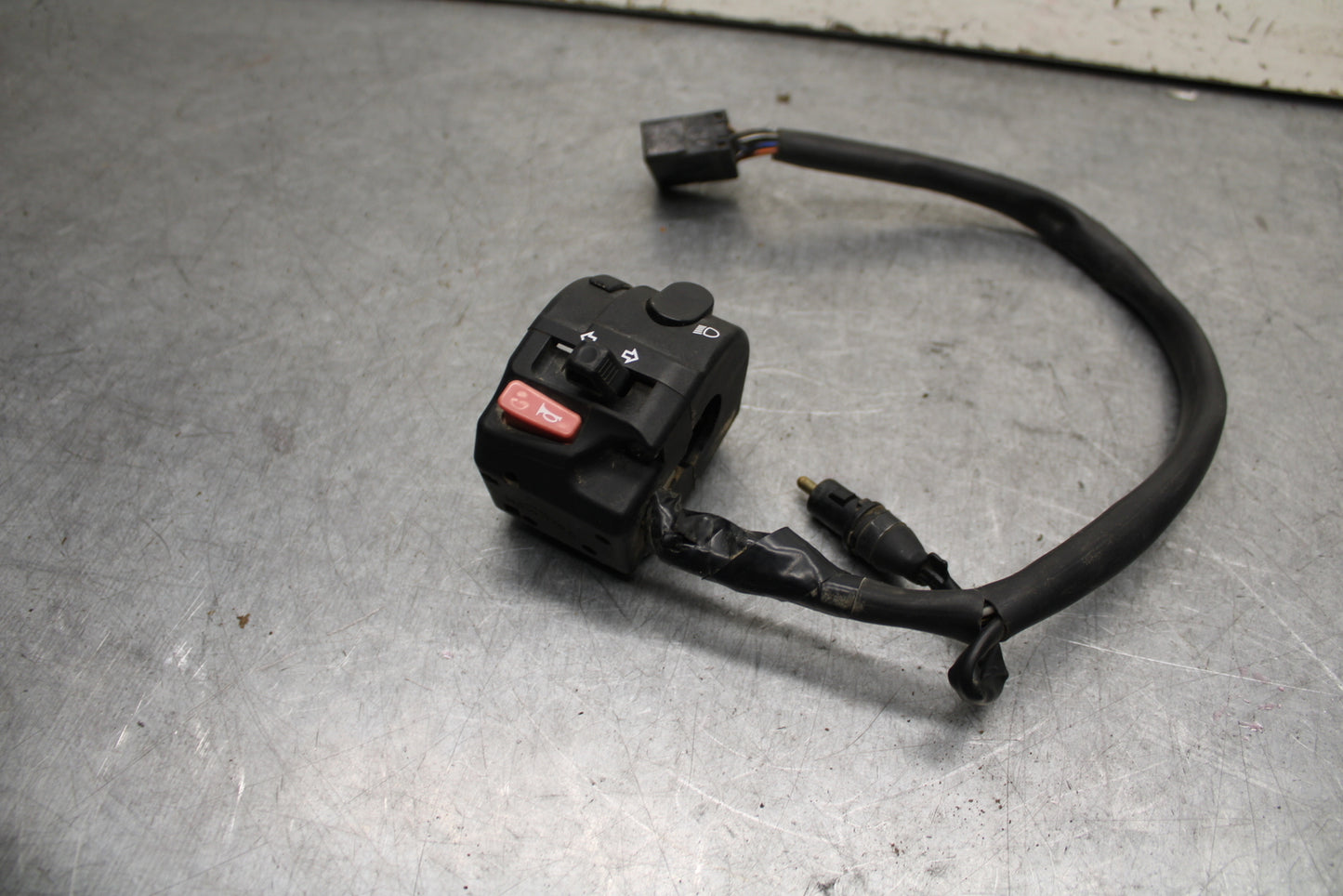 09-11 TRIUMPH DAYTONA 675 LEFT CLIP ON HANDLE HORN SIGNALS SWITCH SWITCHES BB652