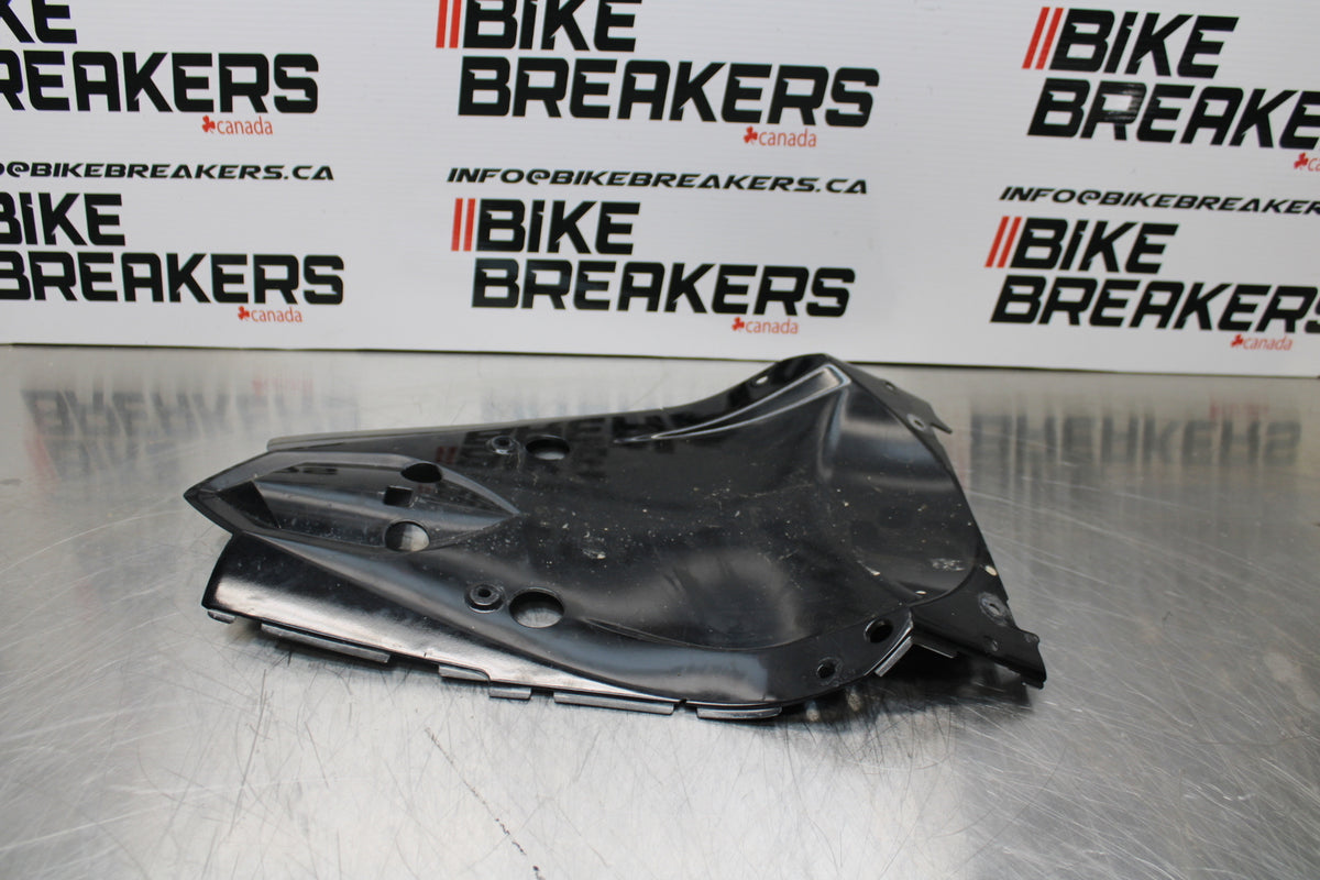 07 KAWASAKI Z1000 REAR BACK TAIL UNDERTAIL FAIRING COWL FENDER BB148