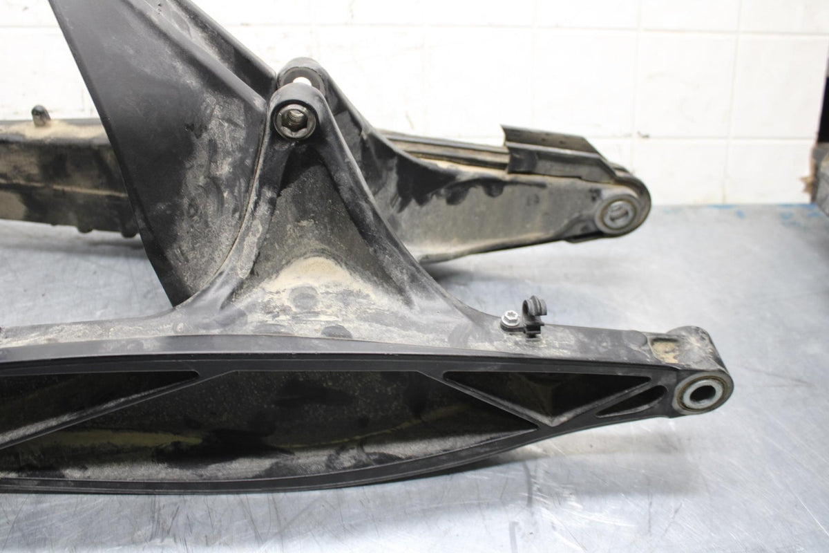 19-20 KTM 790 DUKE 790 REAR SWINGARM BB570