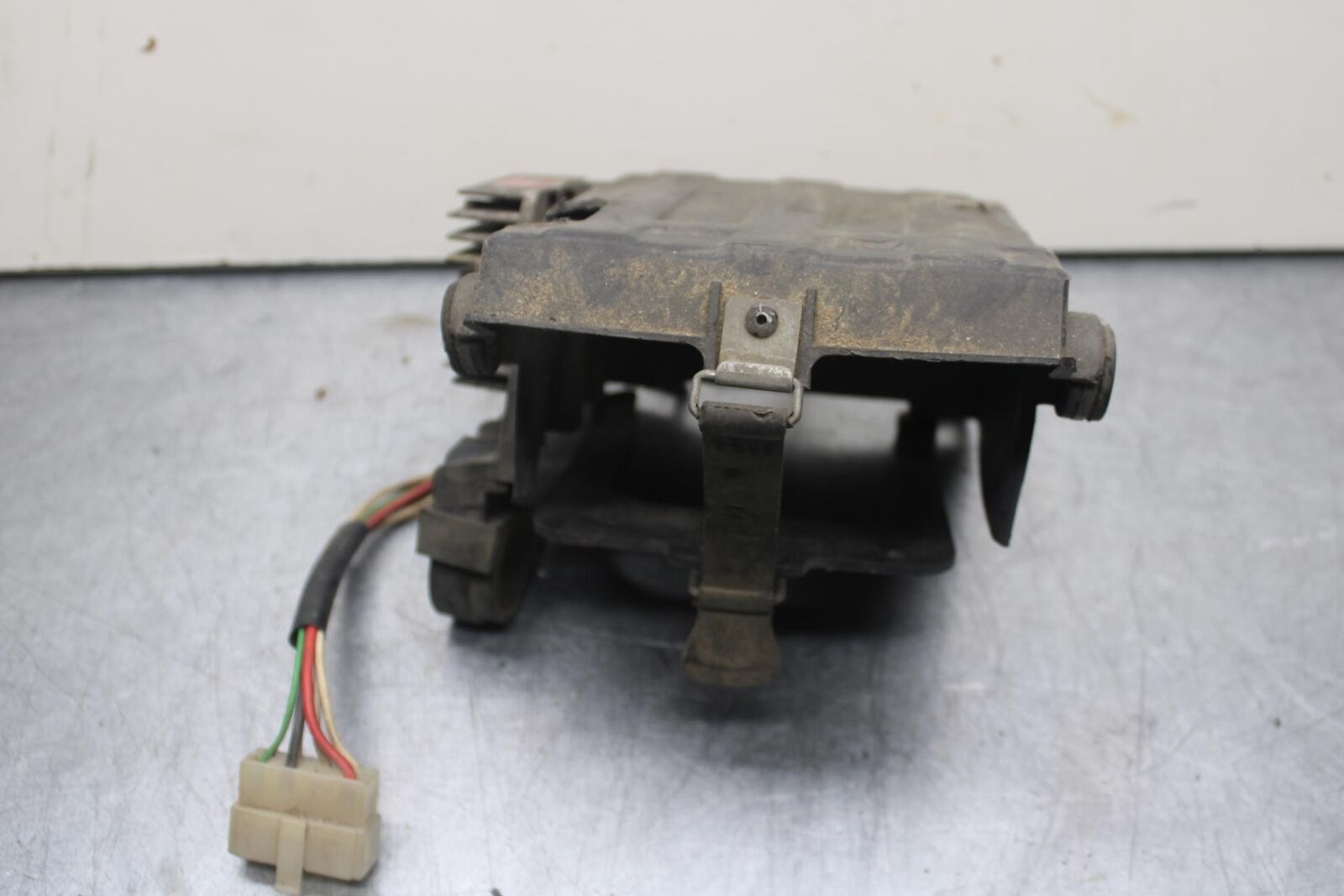 1988 Yamaha FZ600 RECTIFIER VOLTAGE REGULATOR BB601