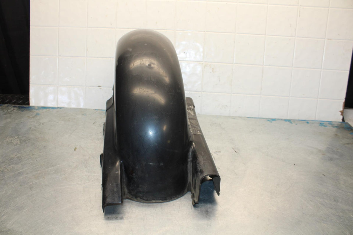 87-96 HONDA CBR1000F REAR BACK WHEEL TIRE HUGGER FENDER W CHAIN GAURD BB420