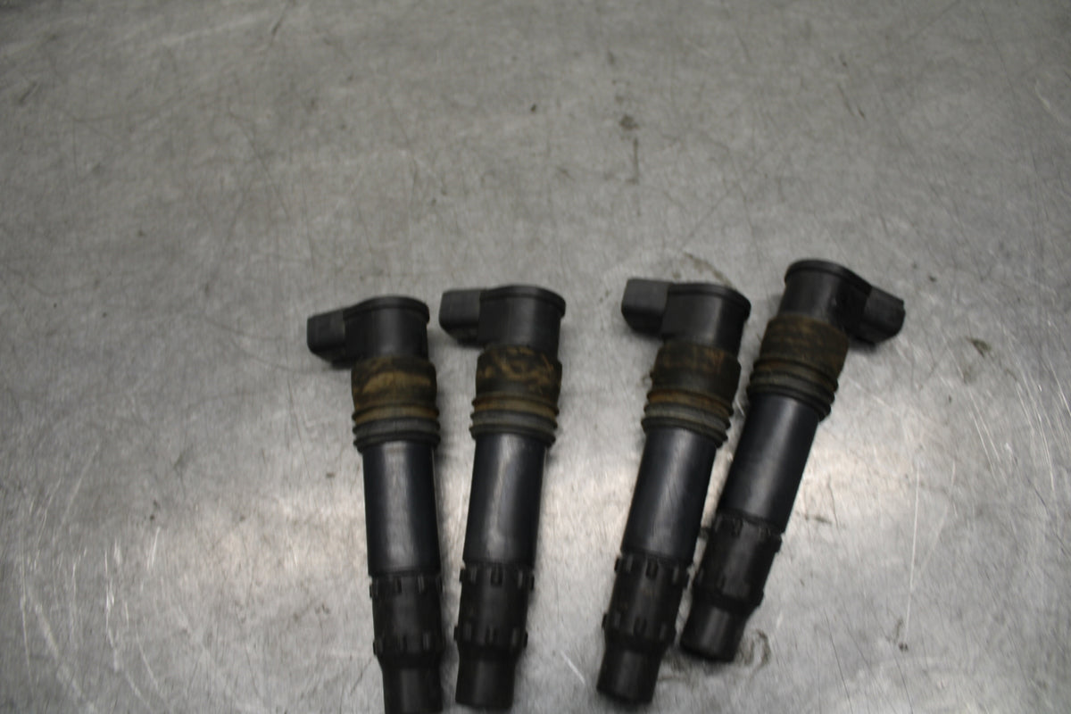 05-06 SUZUKI GSXR1000 IGNITION COILS COIL SPARK PLUG CAPS 33410-35F10 BB677