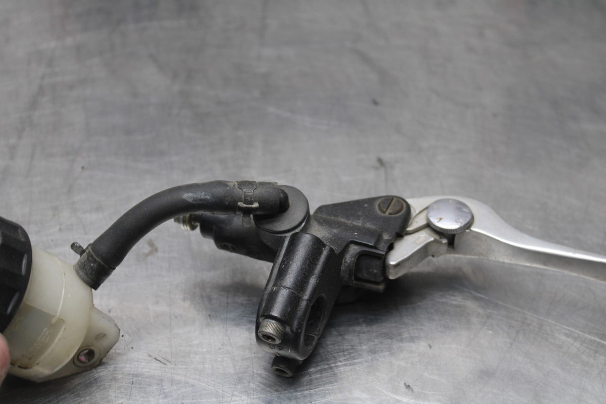 98 KAWASAKI NINJA ZX6 FRONT BRAKE MASTER CYLINDER w/ LEVER BB870