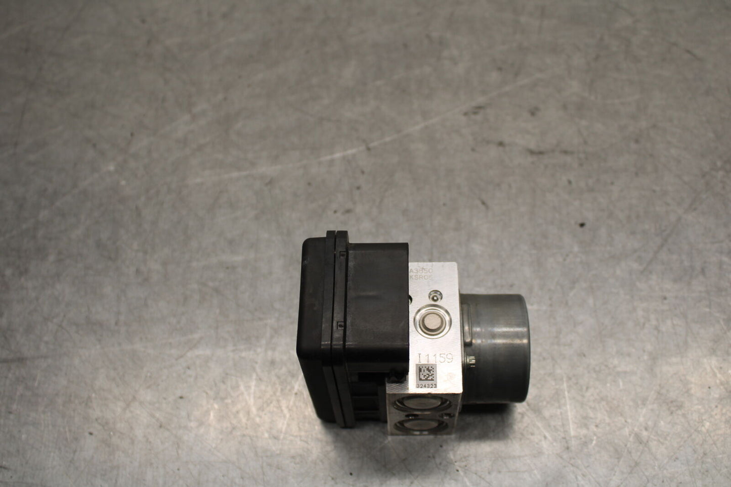 16 KAWASAKI NINJA ZX10R ABS PUMP UNIT MODULE 16082-0757 BB650