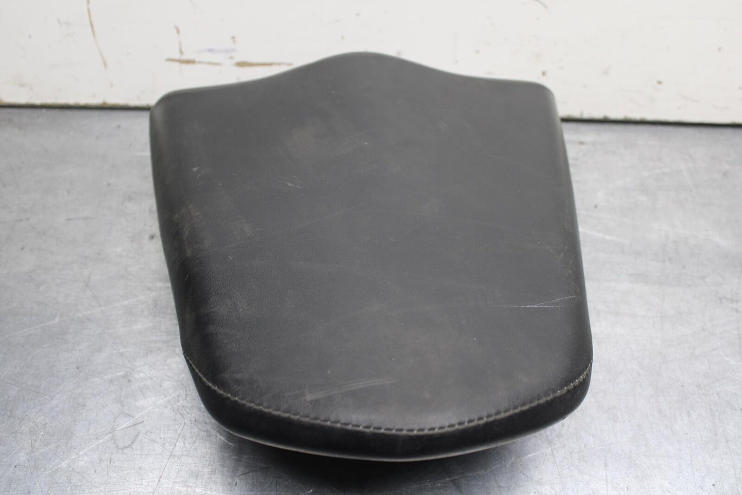 11-19 HONDA CBR125R REAR BACK PASSENGER TANDEM SEAT PAD SADDLE PILLION BB102