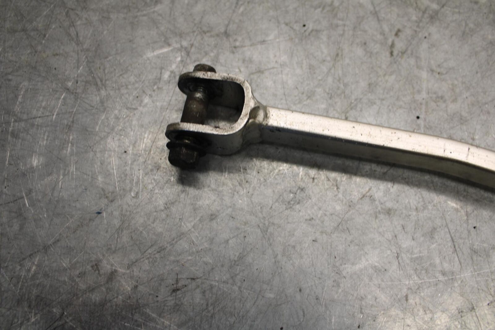 1997 Suzuki GSXR750 REAR BACK BRAKE TORQUE ROD SHAFT BAR BB527