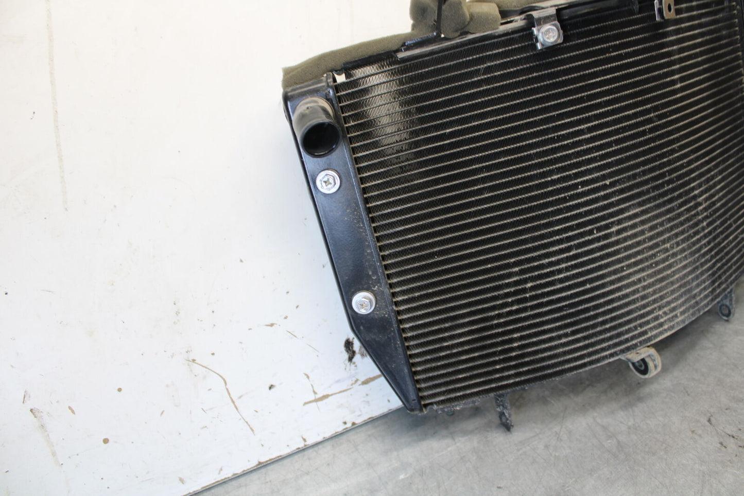 08-16 YAMAHA YZF R6 ENGINE RADIATOR MOTOR COOLER COOLING RADIATER BB665