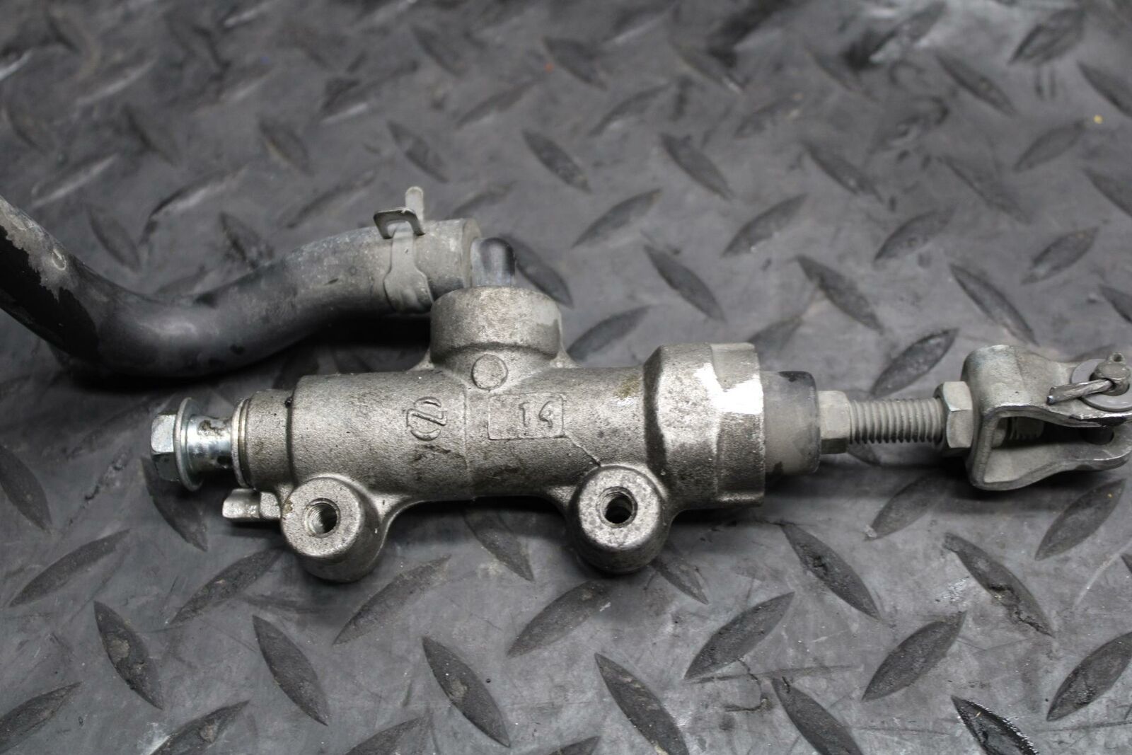 08-09 SUZUKI GSXR600 REAR BACK BRAKE MASTER CYLINDER W RESERVOIR BB204