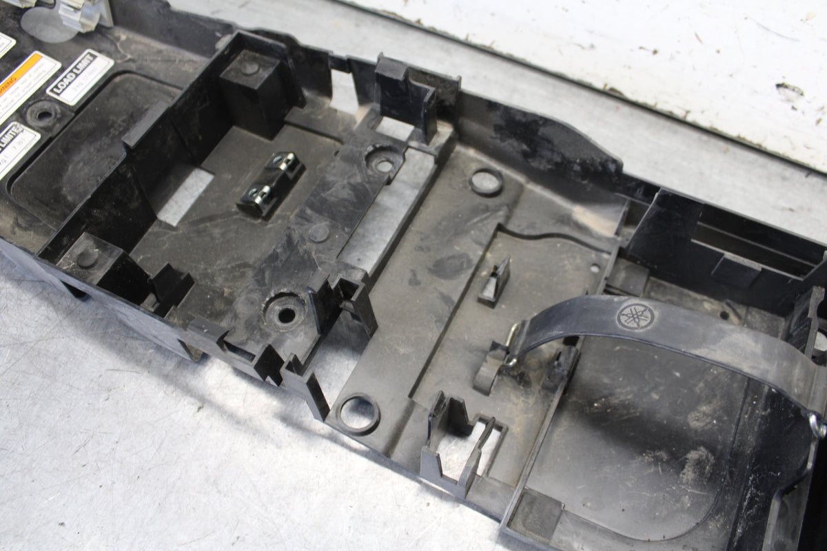 08-16 YAMAHA YZF R6 REAR BACK TAIL UNDERTAIL BATTERY TRAY PLASTIC OEM BB665