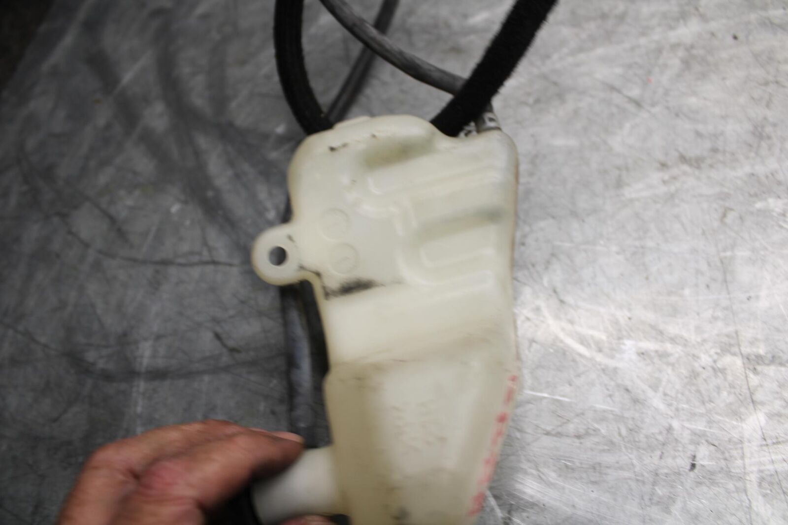 2007 Suzuki GSXR1000 COOLANT WATER TANK RESERVOIR BOTTLE 17910-21H00 BB44