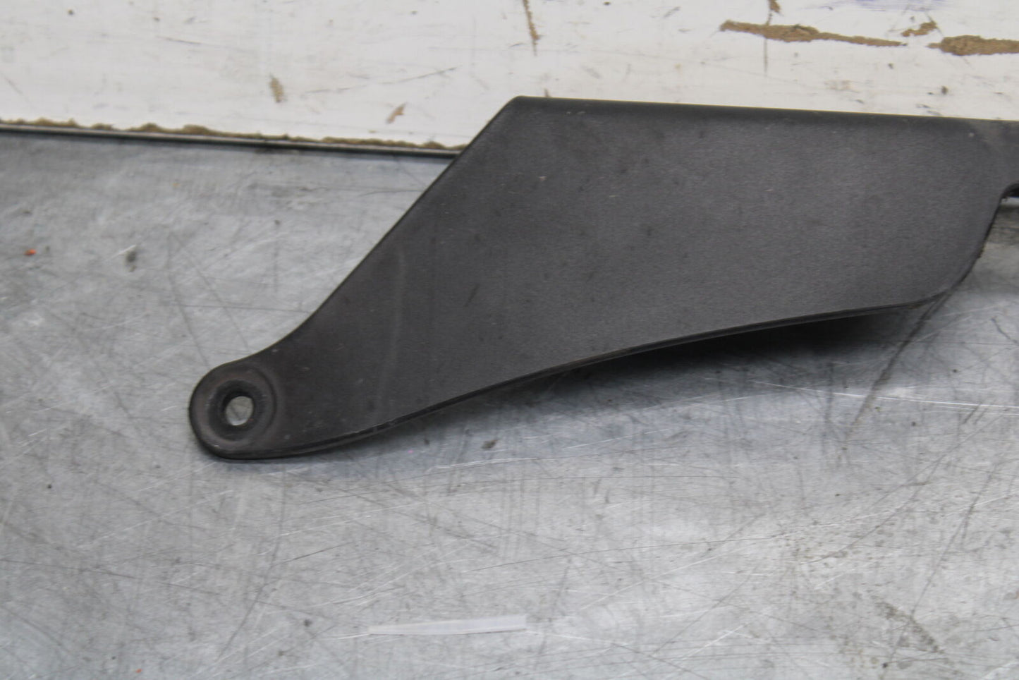 13-18 KAWASAKI NINJA ZX6R REAR BACK DRIVE CHAIN GUARD COVER 36014-0048 BB666