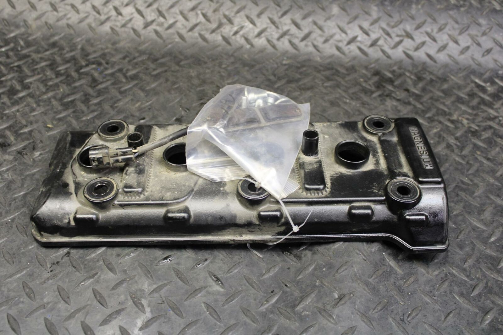 08-09 SUZUKI GSXR750 ENGINE TOP END CYLINDER HEAD COVER BB190