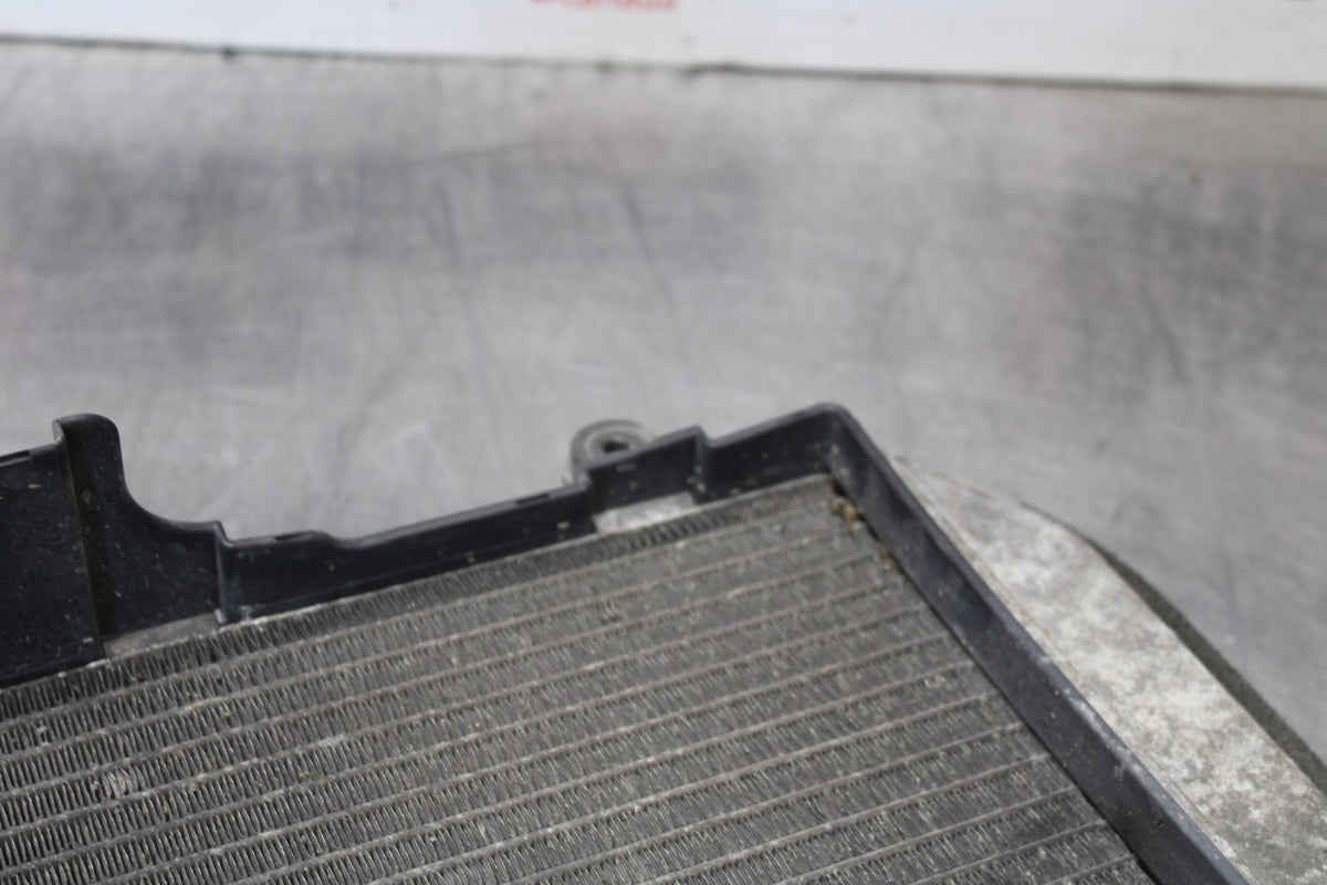 06-07 HONDA INTERCEPTOR 800 VFR800 RIGHT ENGINE RADIATOR MOTOR RADIATER BB917