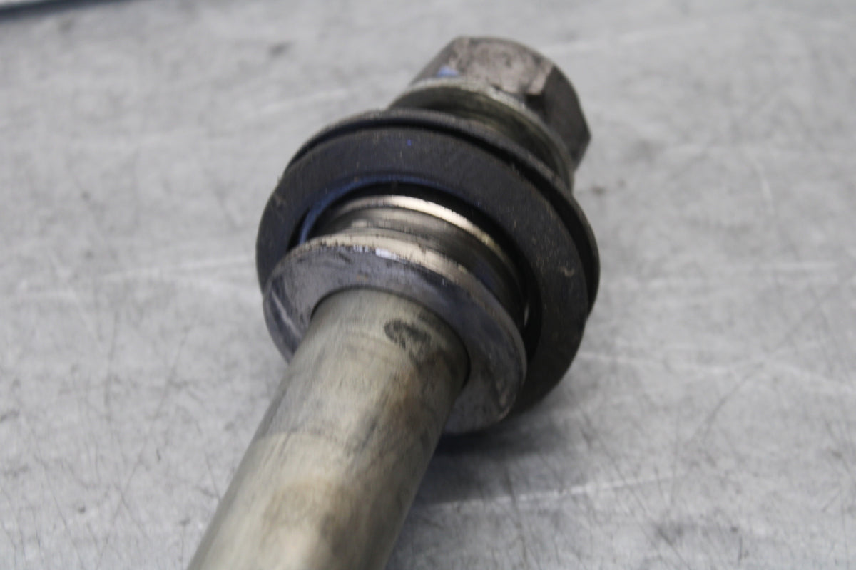 08-09 YAMAHA YZF R6S REAR AXLE BACK WHEEL RIM PIVOT BOLT AXEL  BB690