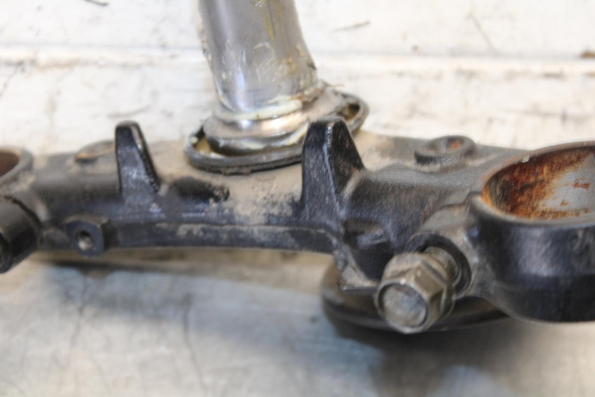 2006 Honda CBR600F4i FRONT FORKS CLAMP LOWER TRIPLE TREE 53219-MBW-J60 BB567