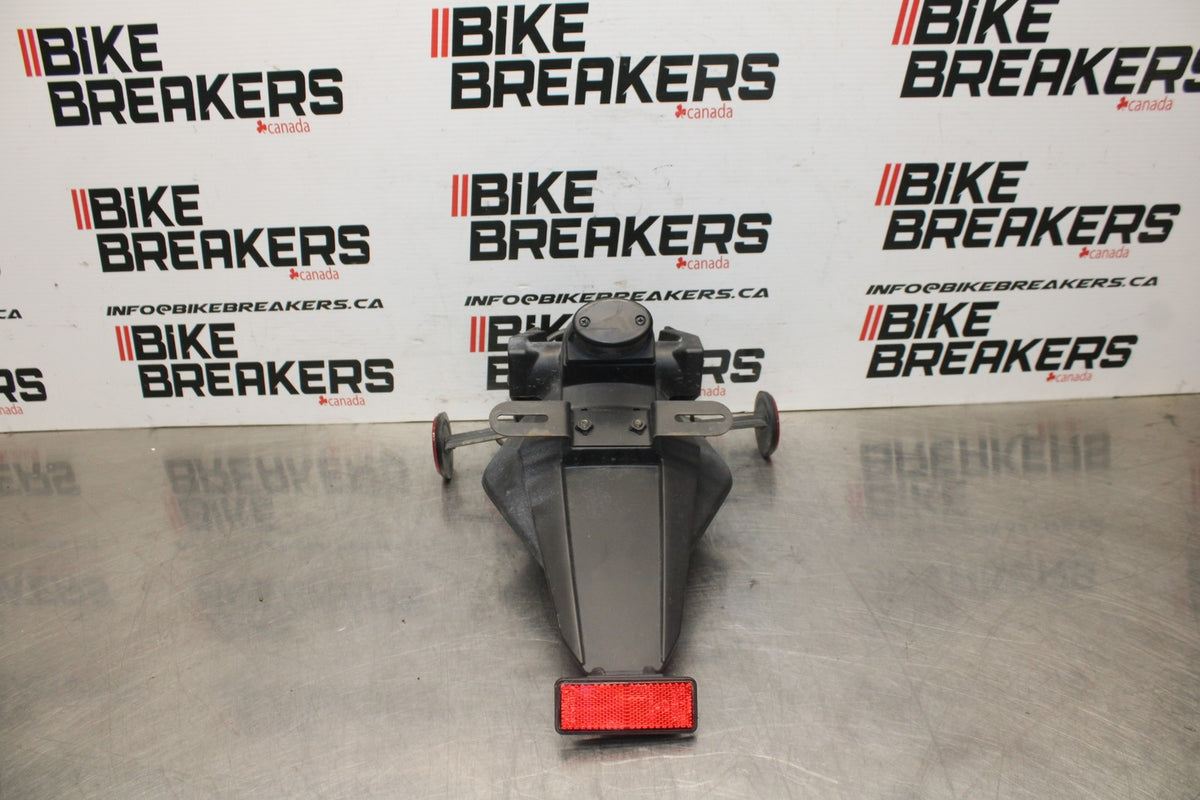 06 KAWASAKI NINJA 650 EX650 REAR BACK FENDER MUD GUARD BB823