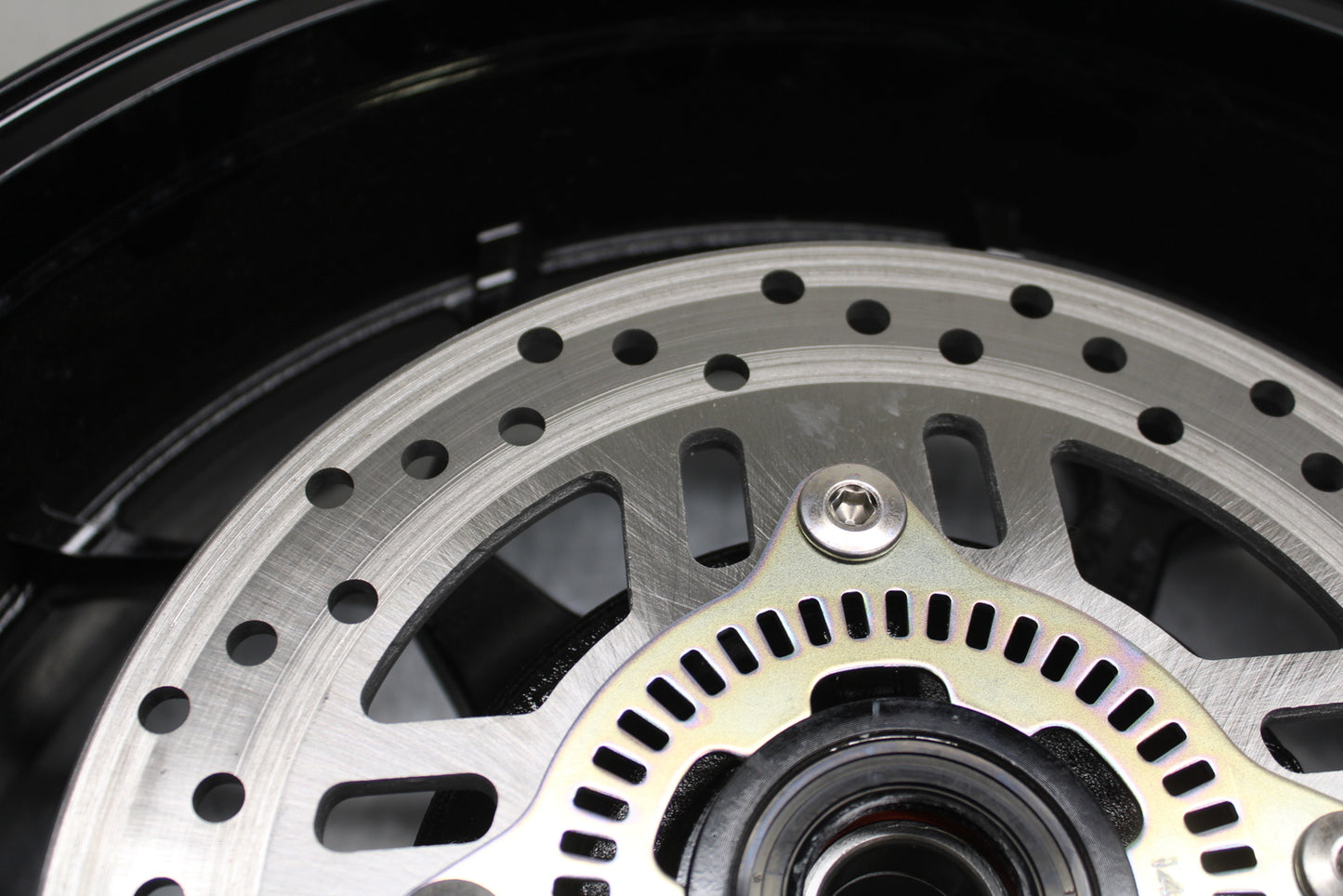 12-25 KAWASAKI NINJA ZX14R NEW!! REAR WHEEL BACK RIM BB757