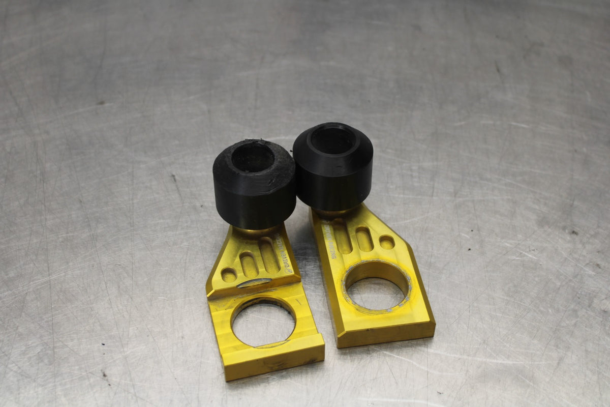 17 YAMAHA YZF R6 DRIVEN RACING REAR BACK WHEEL AXEL BLOCKS  BB922