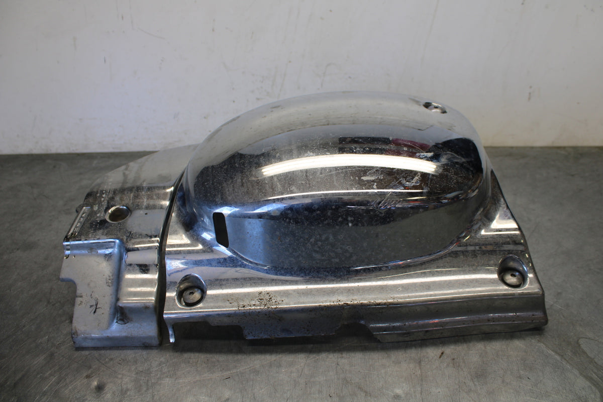 04 SUZUKI INTRUDER 800 ENGINE SPROCKET COVER BB758