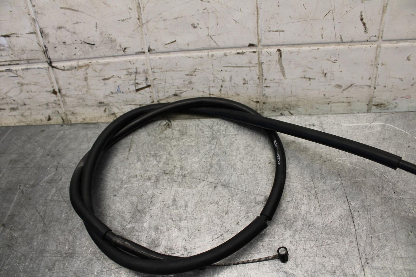 2015 Yamaha FZ09 CLUTCH CABLE LINE 1RC-26335-00-00 BB54