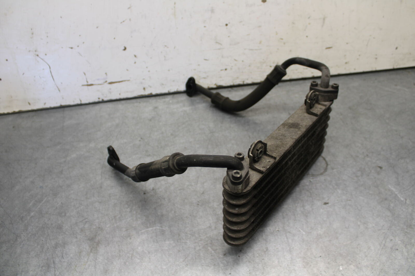 05-06 SUZUKI GSXR1000 ENGINE MOTOR OIL COOLER  16600-40F10 BB677