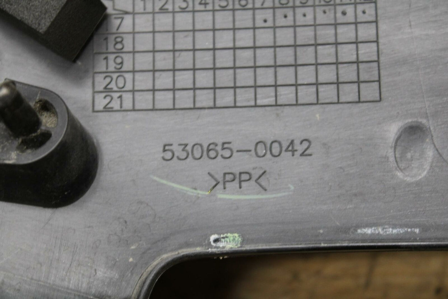 18-22 KAWASAKI NINJA 400 EX400 ABS RIGHT LEFT SIDE SEAT PANELS TRIMS COWLS BB334