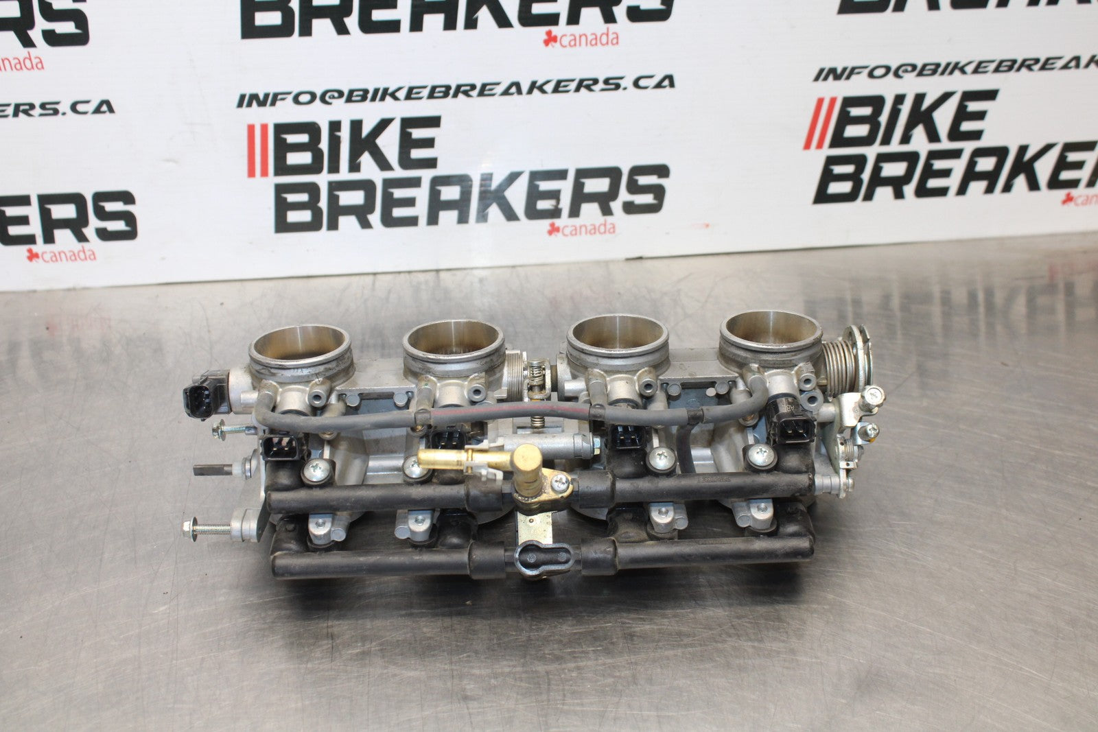 05-06 SUZUKI GSXR1000 MAIN FUEL INJECTORS / THROTTLE BODIES BB773