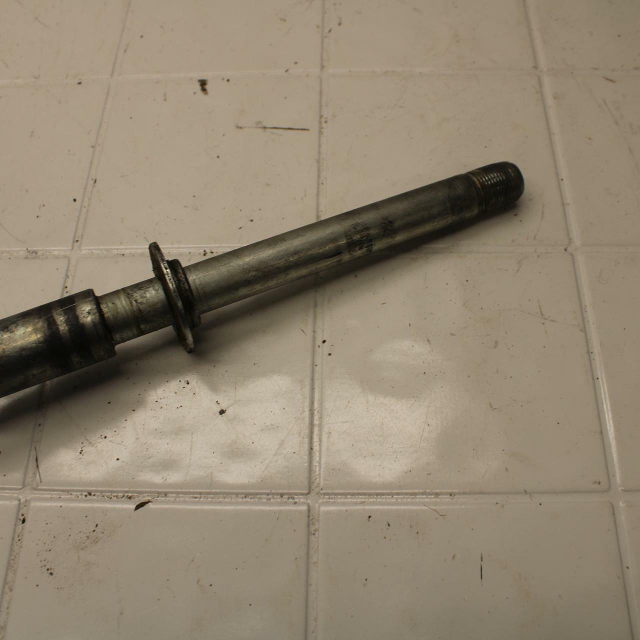 97-00 SUZUKI BANDIT 1200 FRONT WHEEL RIM AXLE PIVOT BOLT BB08