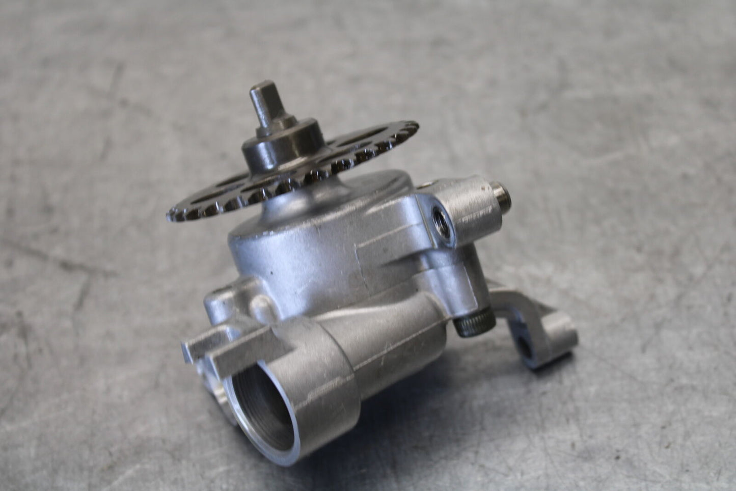 08-09 YAMAHA YZF R6S ENGINE MOTOR OIL PUMP  BB690