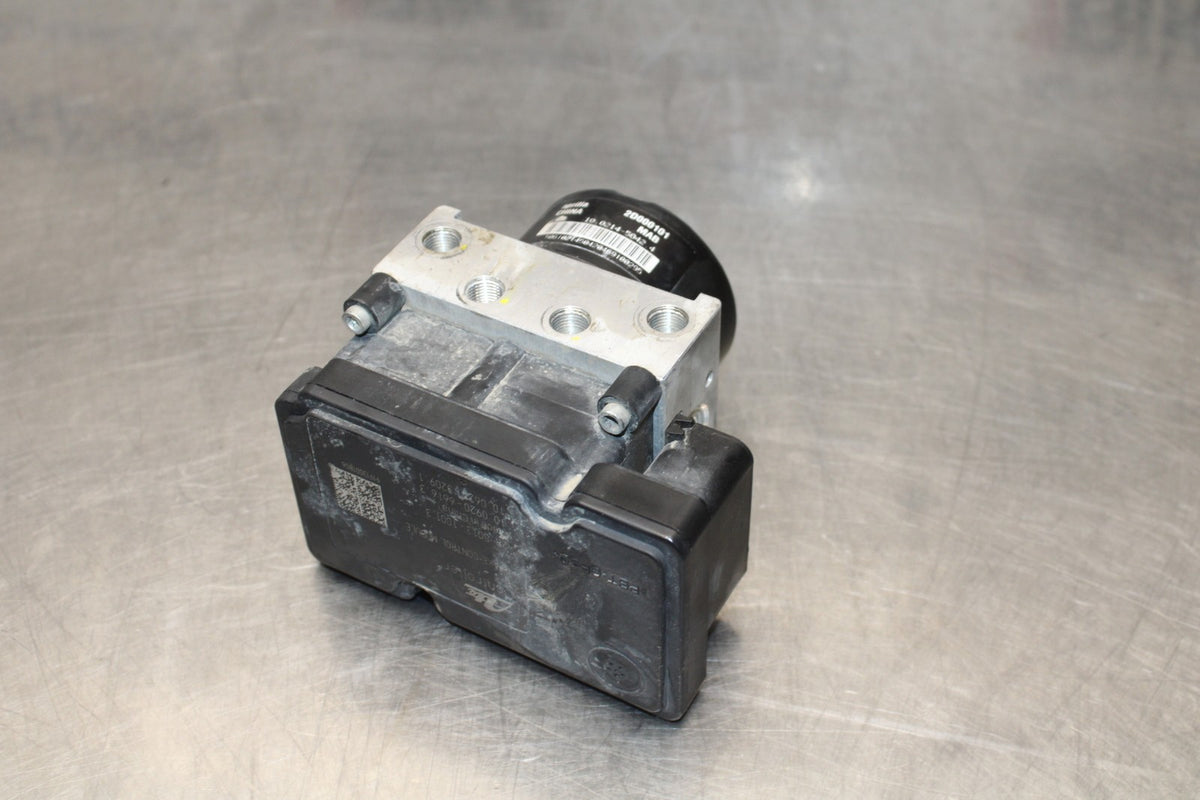 19 MOTO GUZZI V7 III ABS PUMP UNIT MODULE BB831