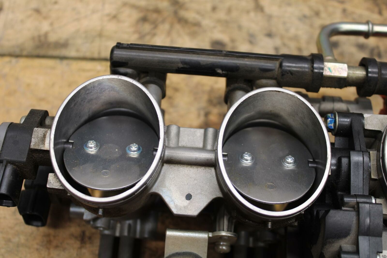 13-18 KAWASAKI NINJA ZX6R MAIN FUEL INJECTORS / THROTTLE BODIES BB349