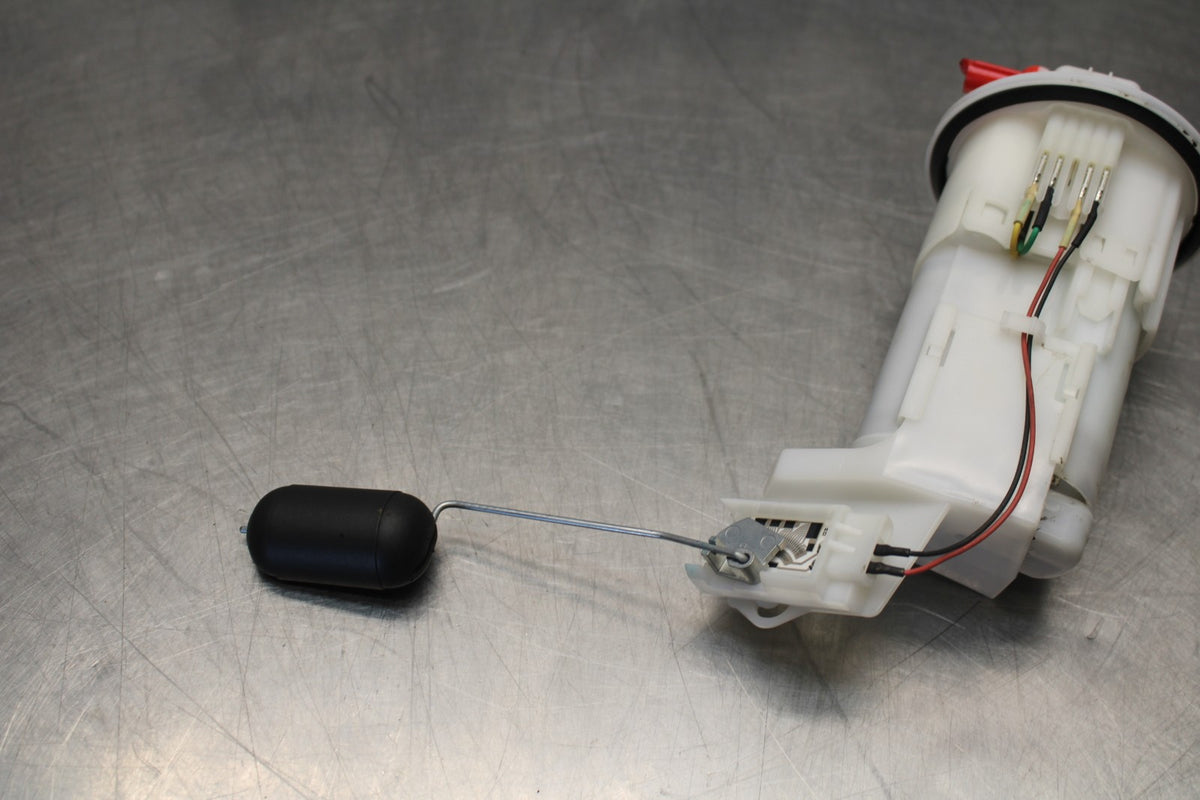 24-25 KAWASAKI NINJA 500 ABS FUEL PUMP GAS PETROL SENDER UNIT BB899