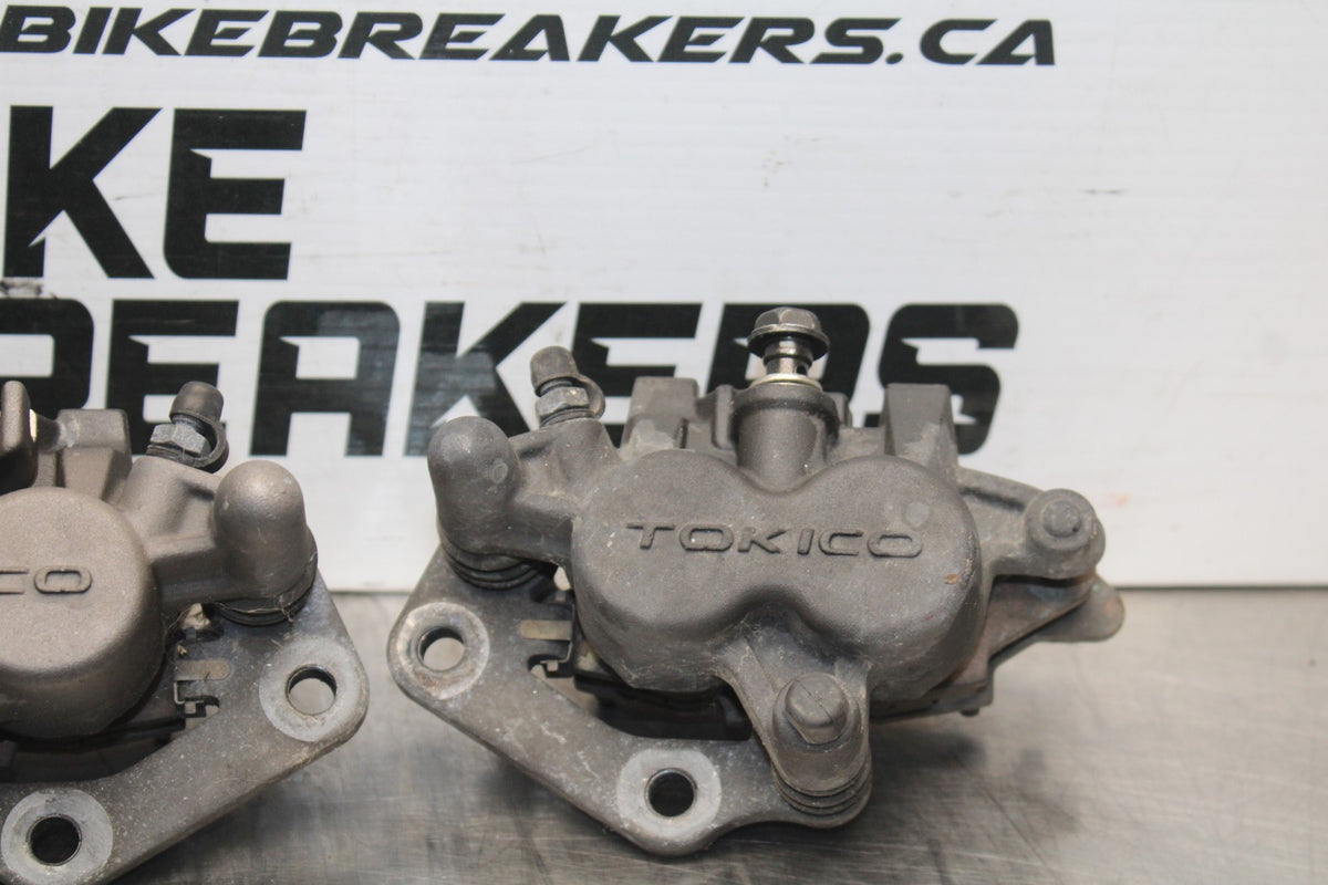 08 KAWASAKI NINJA 650 EX650 RIGHT LEFT FRONT BRAKE CALIPER SET CALIPERS BB797