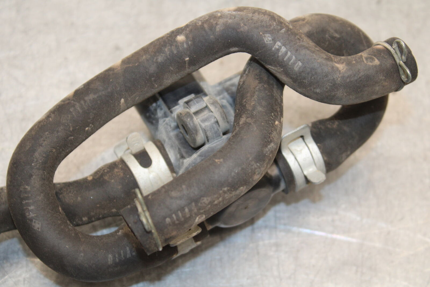 05-06 SUZUKI GSXR1000 AIR VALVE SOLENOID TOP ENGINE SENSOR 18510-29G00 BB663