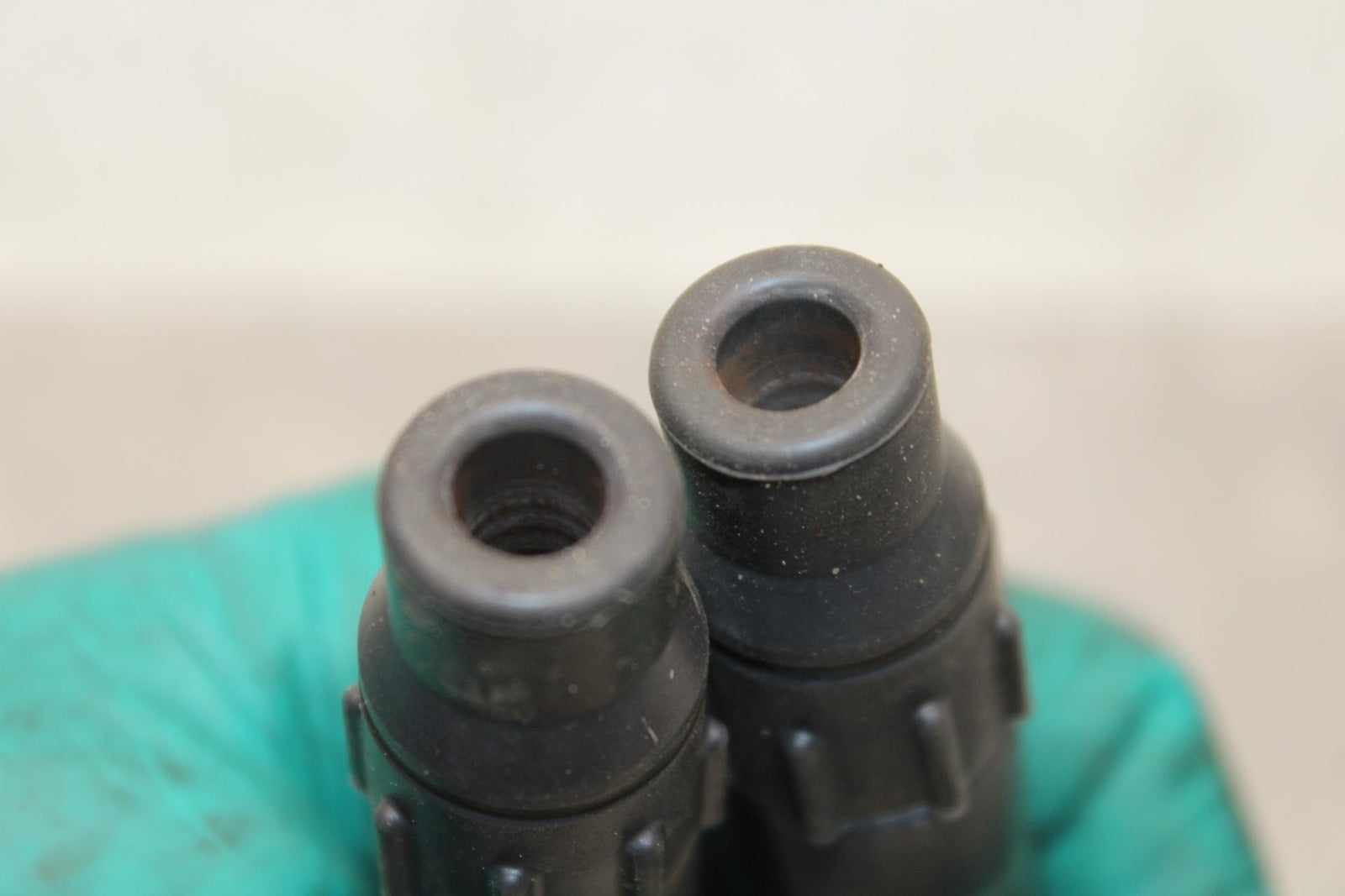 19-22 KAWASAKI Z400 IGNITION COILS COIL SPARK PLUG CAPS BB586