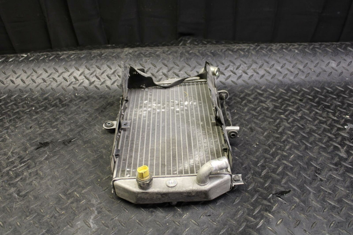07 SUZUKI BURGMAN 650 ENGINE RADIATOR MOTOR COOLER COOLING RADIATER BB183